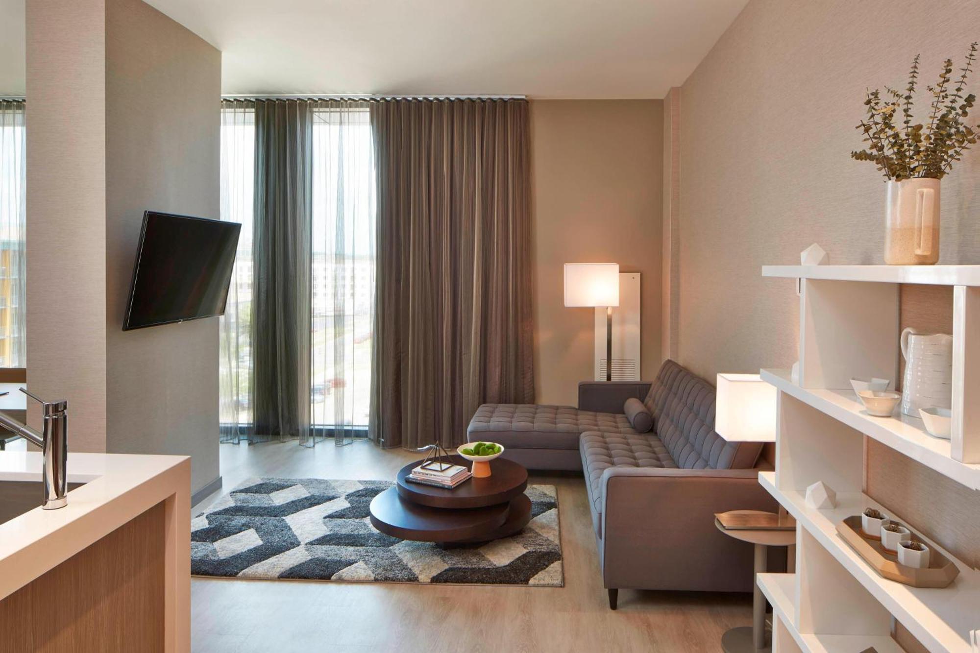 Ac Hotel By Marriott Des Moines East Village Exteriör bild